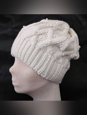Women's Merona White / Ivory Winter Hat Faux Pearls / Beads Diamond Cable Knit